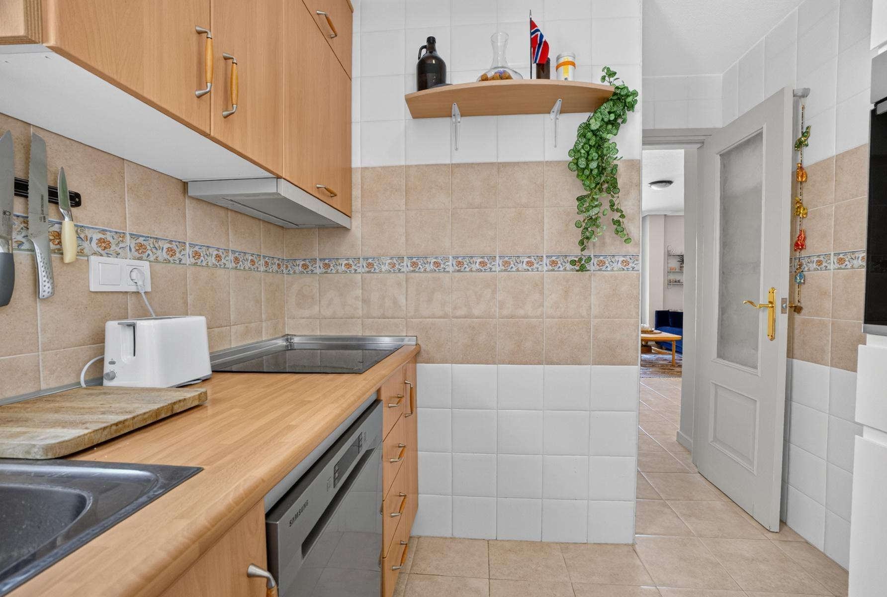 Ático con solárium privado en Residencial La Dama, a solo 20 - foto 3