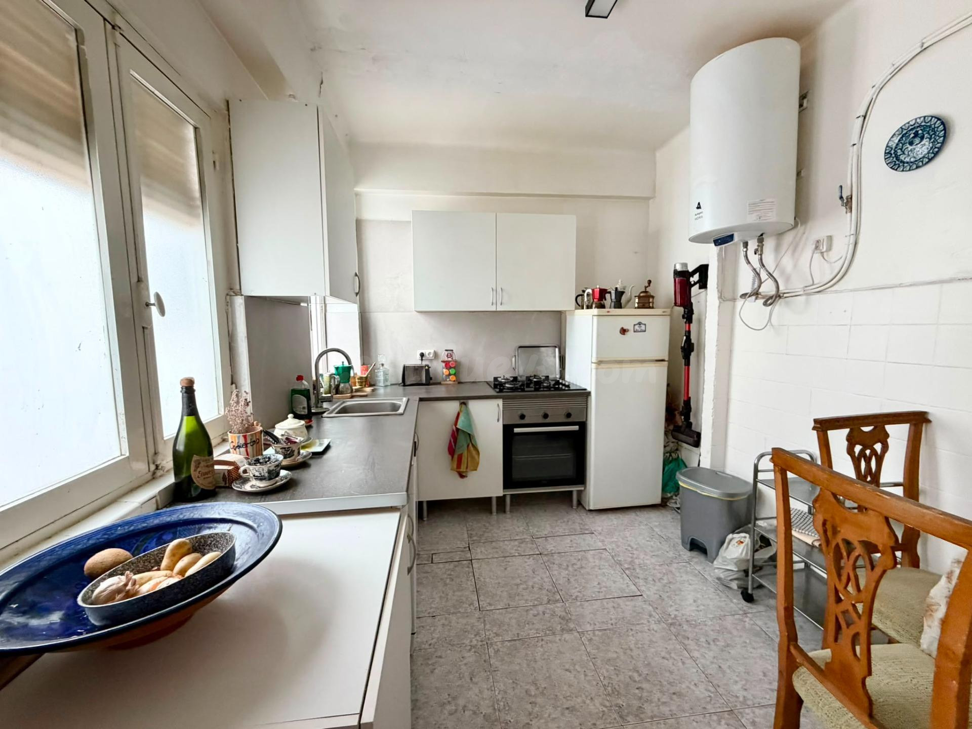 SE VENDE PISO EN CALLE JESUS DE PERCEVAL - foto 5