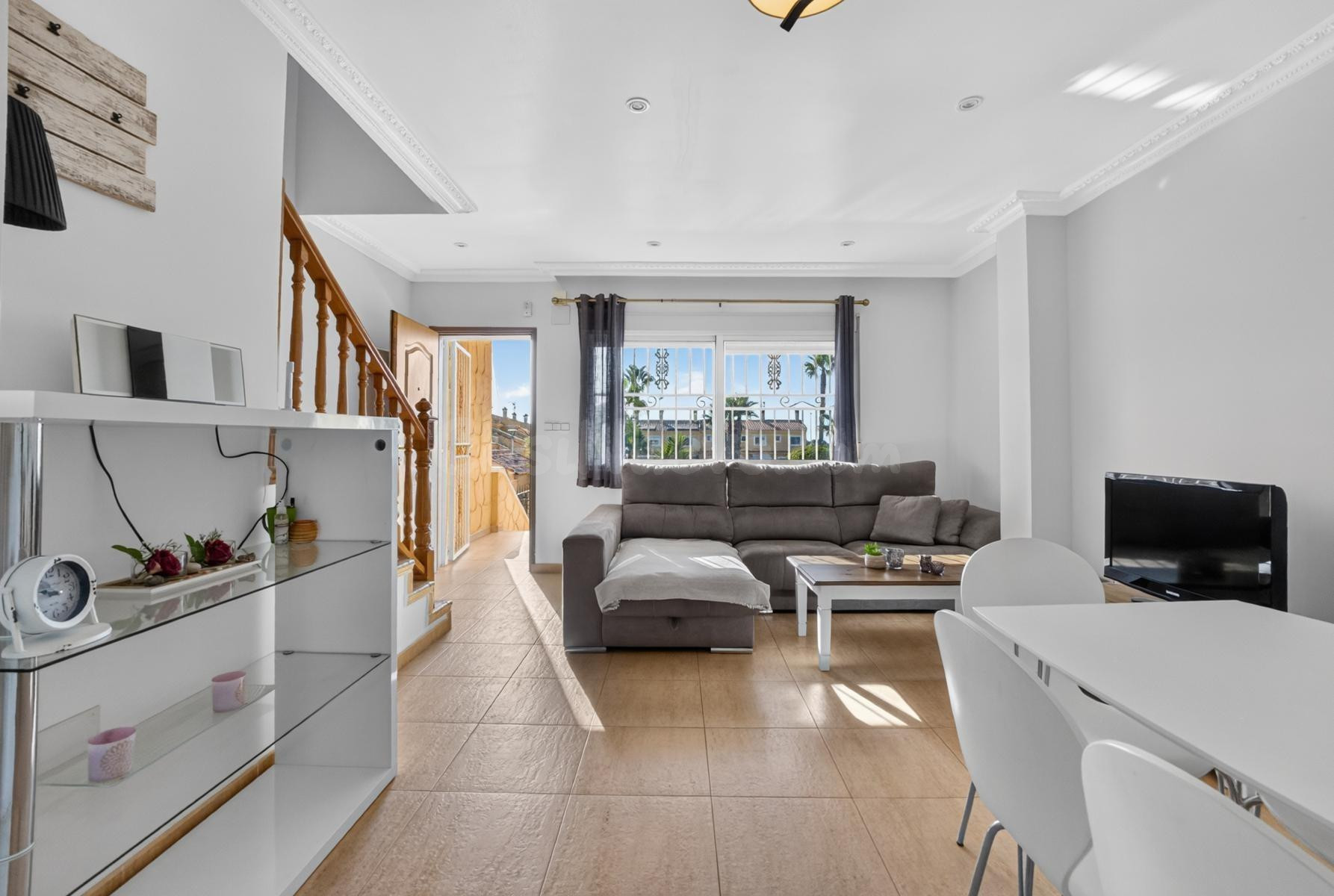 MARIBLANCA – PUNTA PRIMA | Adosado de 3 dormitorios, jardín  - foto 2