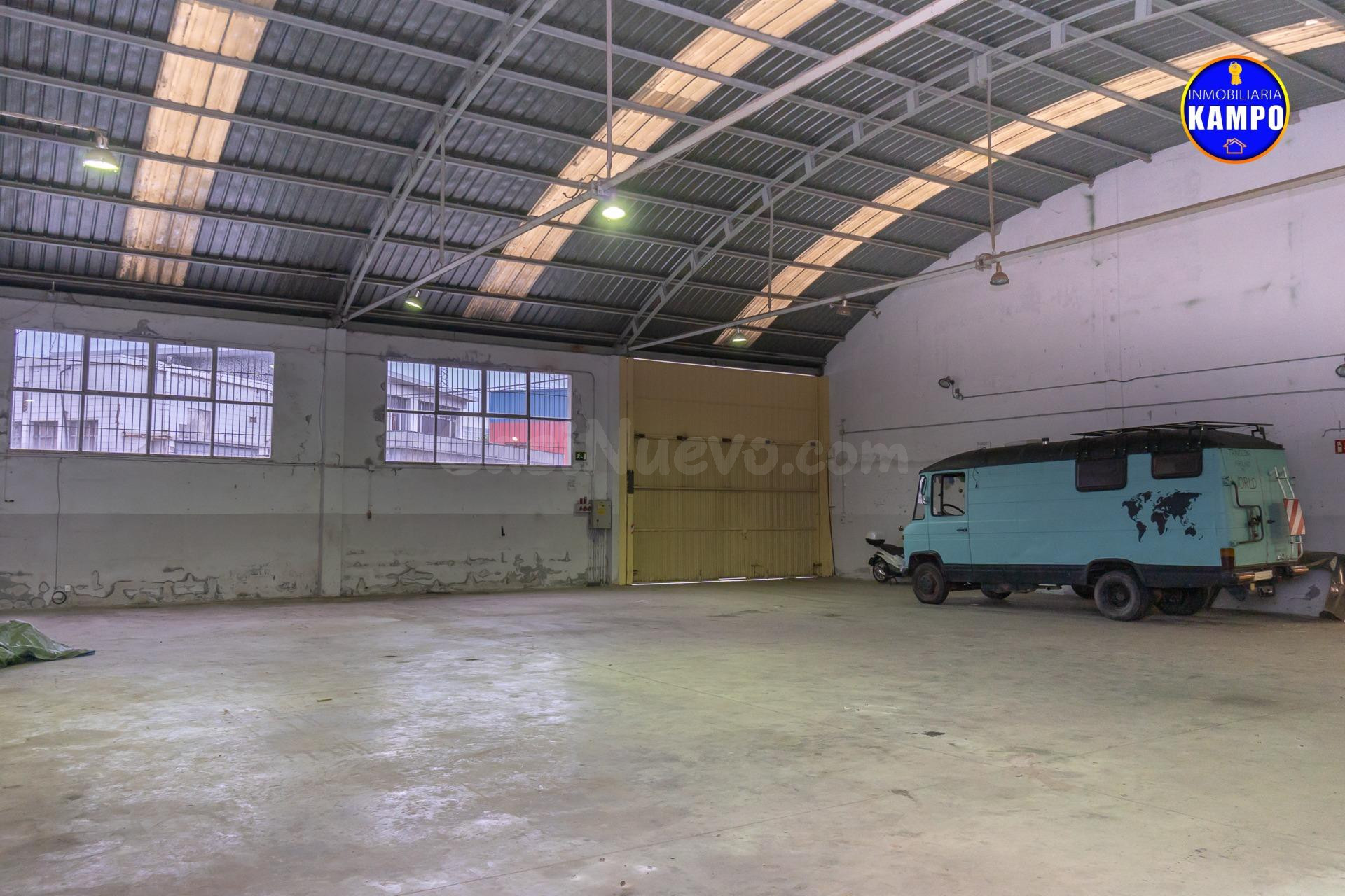 SE ALQUILA NAVE INDUSTRIAL EN IRUN (BºVENTAS) - foto 3