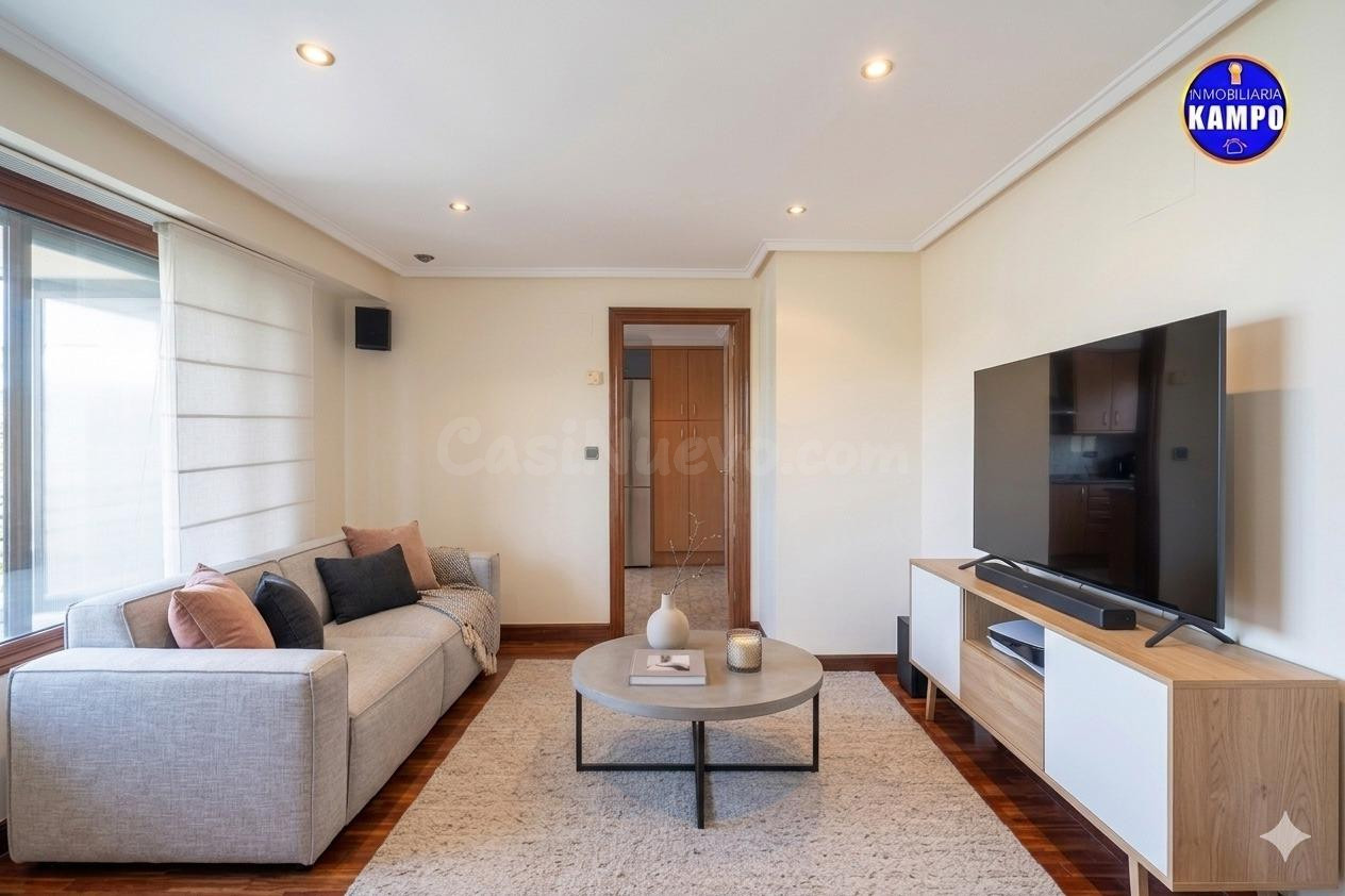 SE VENDE DÚPLEX DE 3 DORMITORIOS CON TRASTERO Y RAYA DE GARAJE