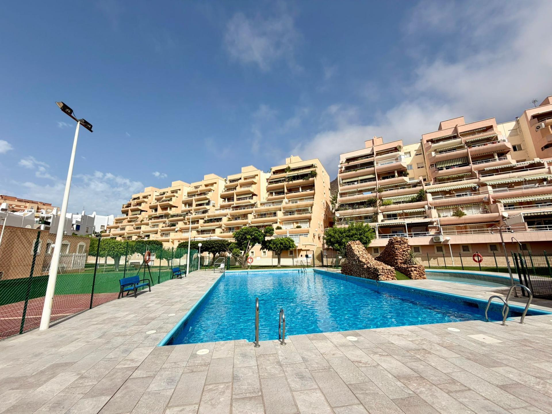 VIVIENDA DE TRES DORMITORIOS EN PRIMERA LÍNEA, PUERTO DEPORT