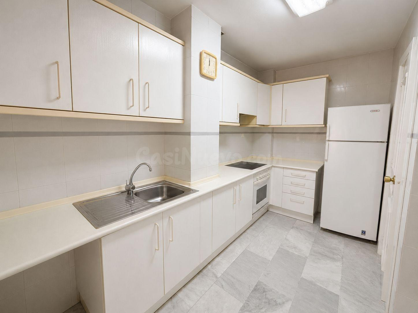 VIVIENDA DE TRES DORMITORIOS EN PRIMERA LÍNEA, PUERTO DEPORT - foto 4