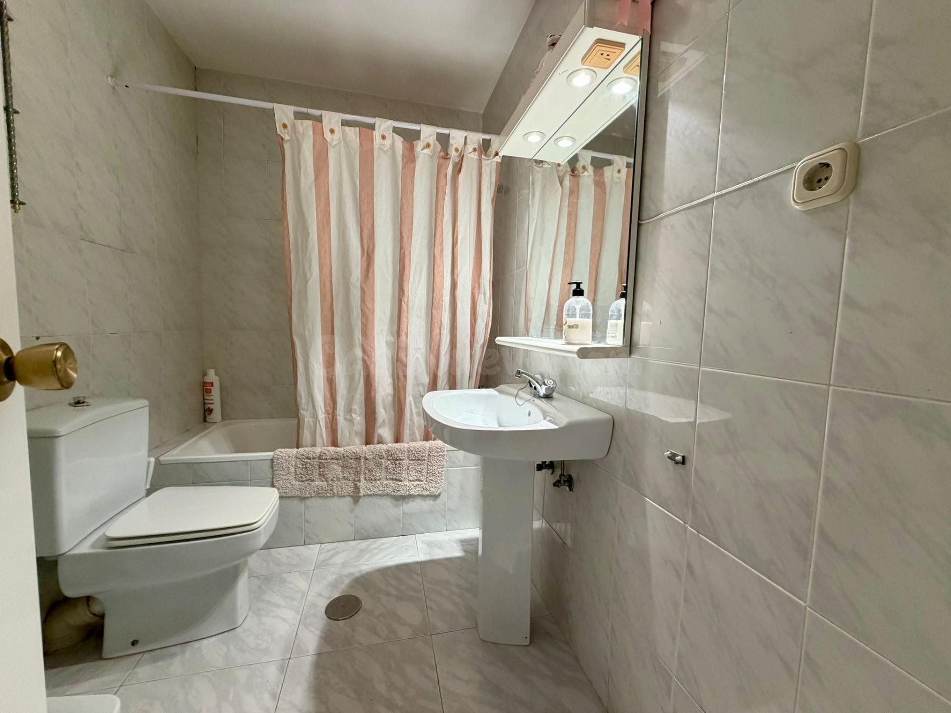 VIVIENDA DE TRES DORMITORIOS EN PRIMERA LÍNEA, PUERTO DEPORT - foto 5