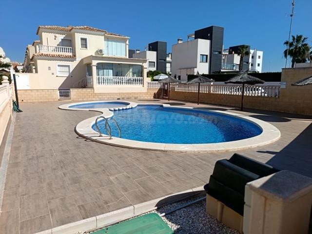 FANTASTICO CHALET INDEPENDIENTE, IDEAL PARA FAMILIAS O SI LO - foto 5