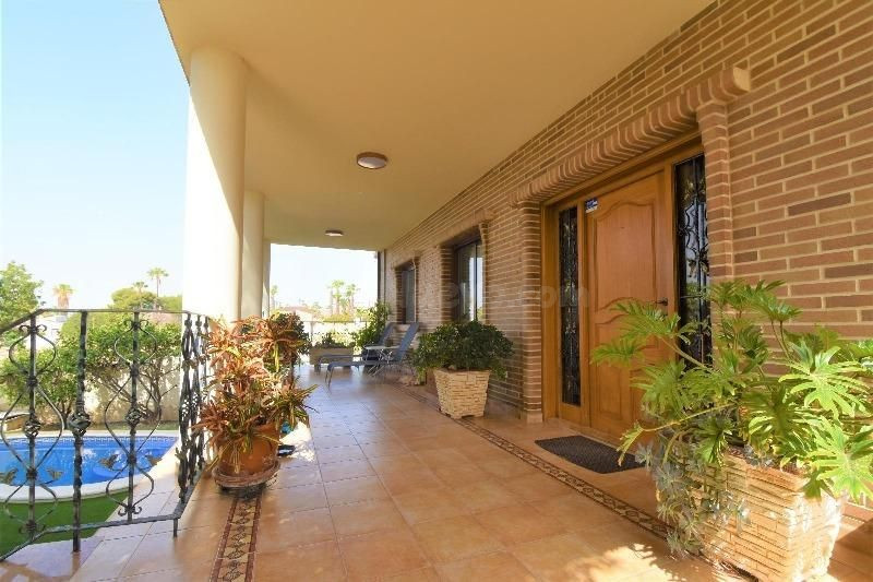 Villa 5 habitaciones 369m² en venta - Ciudad Quesada - foto 2