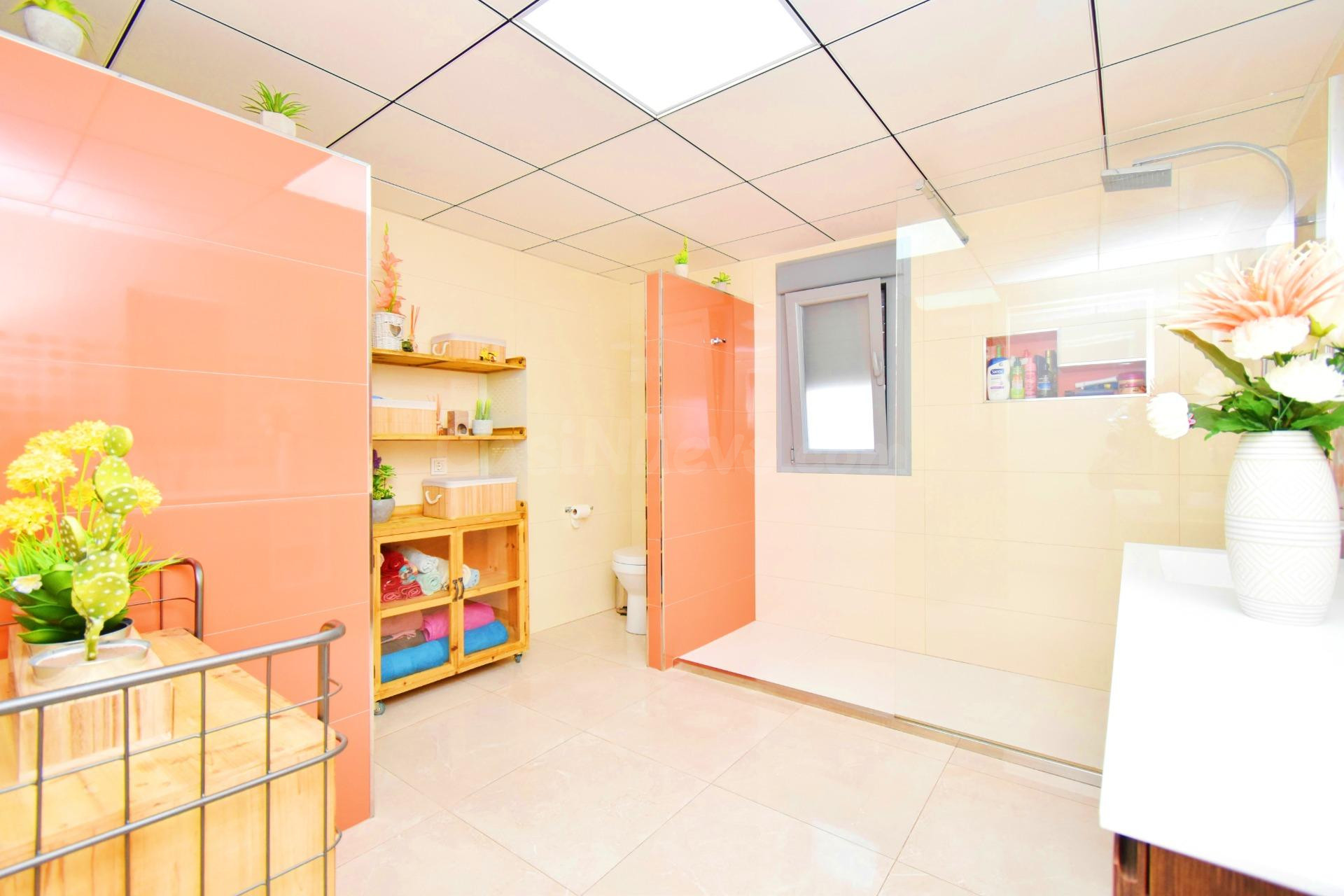 Chalet en la Mejor Zona de La Mojonera, ¡Nuevo con Piscina!  - foto 3