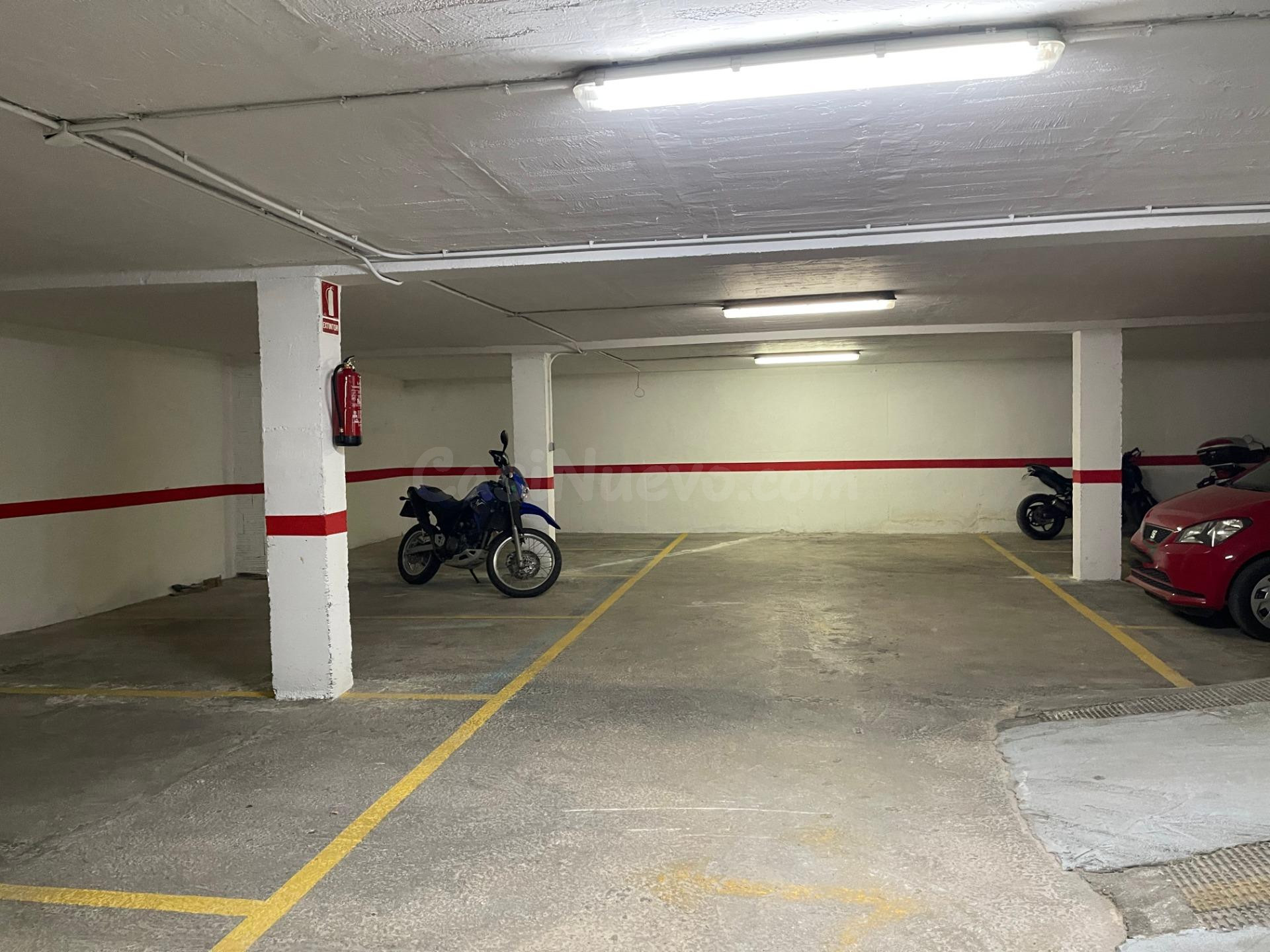 Plaza de Parking en el edificio La Harinera, Requena centro - foto 3