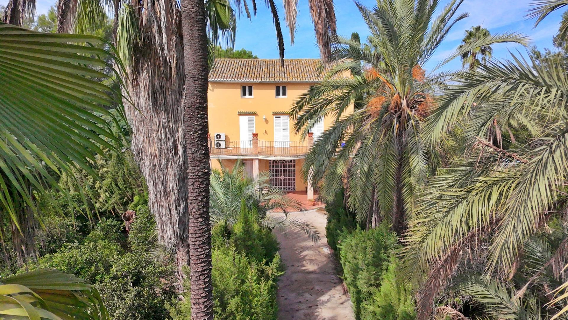 MARAVILLOSO CHALET INDEPENDIENTE EN CARCAIXENT - foto 3