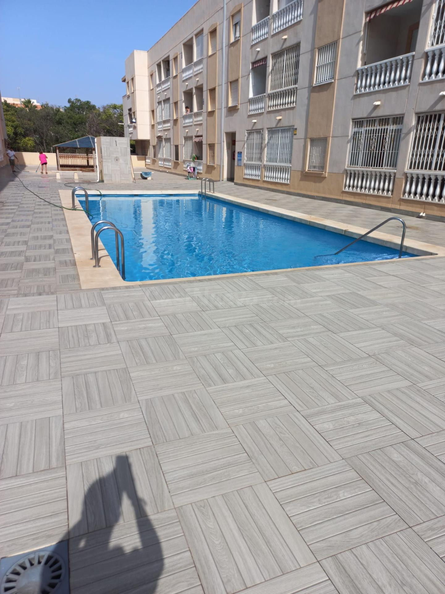 FANTASTICO APARTAMENTO CON PISCINA COMUNITARIA, LO MEJOR PAR - foto 2