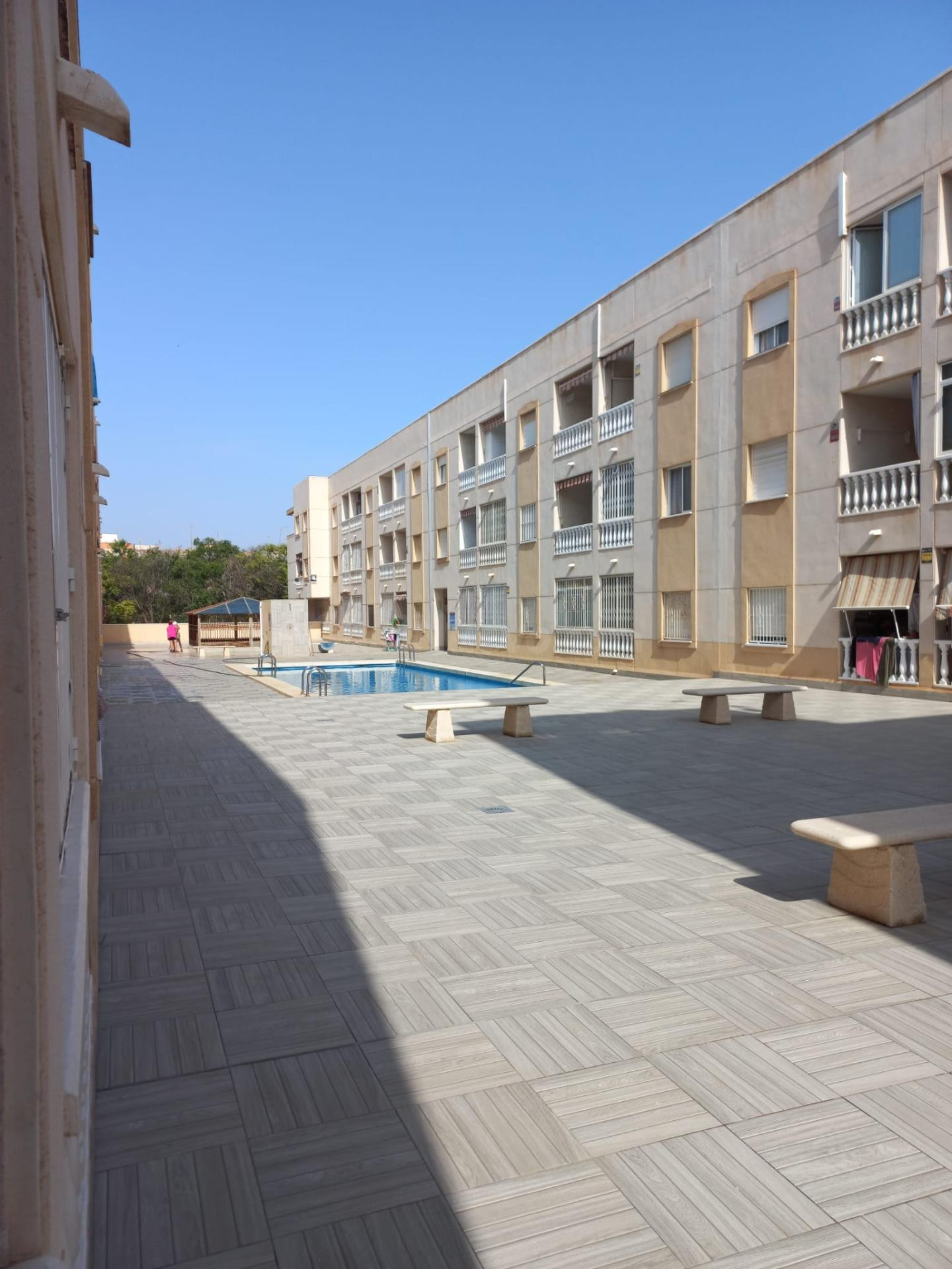 FANTASTICO APARTAMENTO CON PISCINA COMUNITARIA, LO MEJOR PAR - foto 3