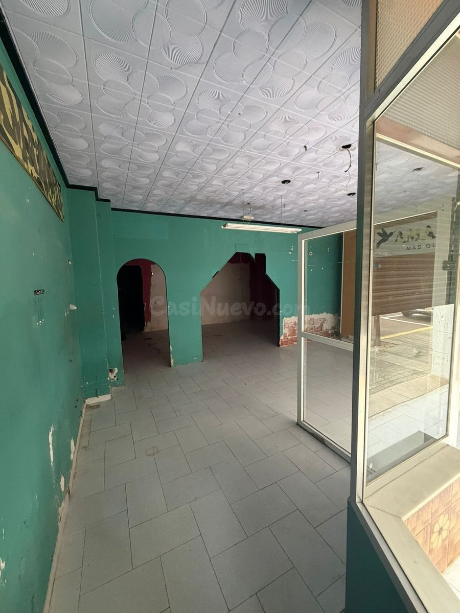 Oportunidad: local / almacén en Vinaróz con baño y múltiples - foto 2
