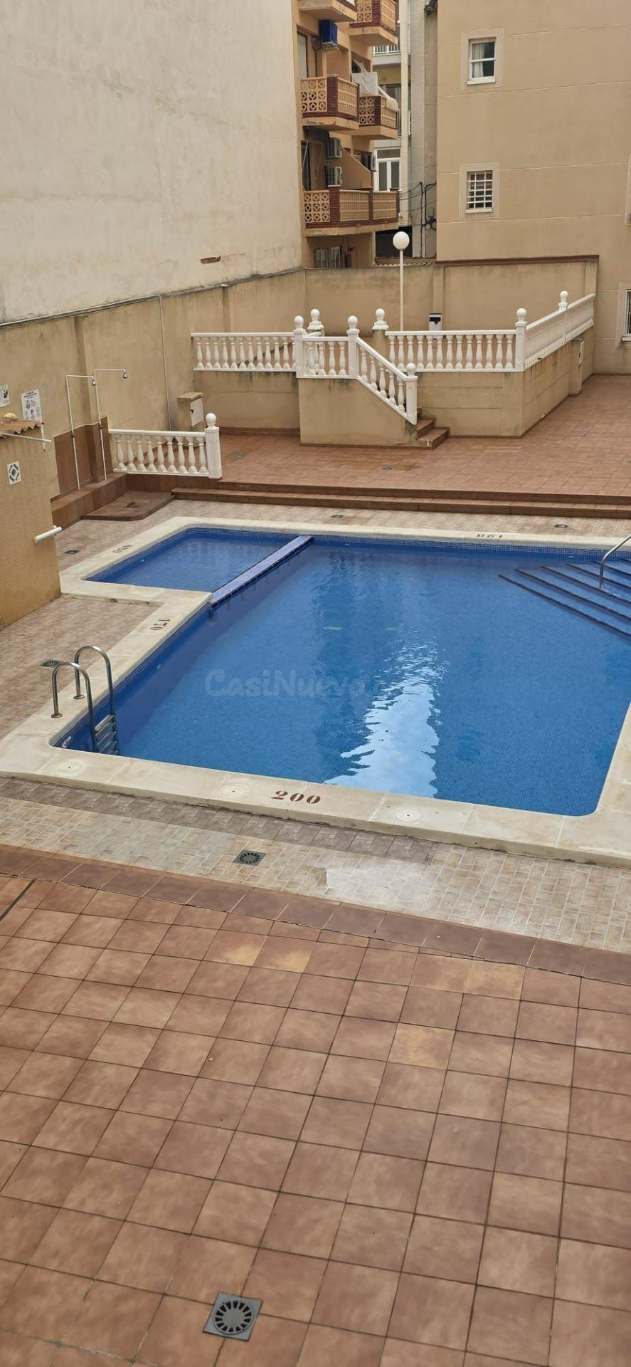 FABULOSO APARTAMENTO CON PISCINA COMUNITARIA A UNOS PASOS DE - foto 2