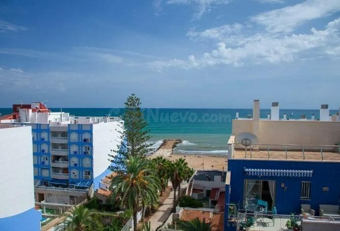 FABULOSO APARTAMENTO CON PISCINA COMUNITARIA A UNOS PASOS DE - foto 3