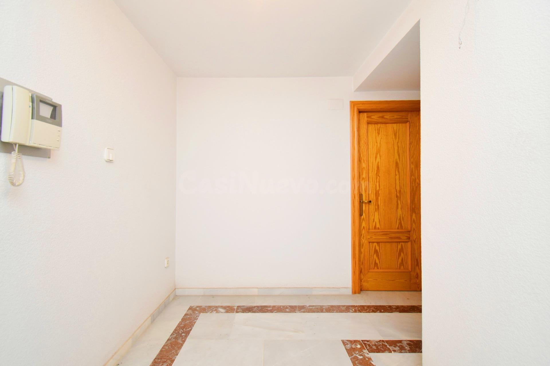 Piso de 4 dormitorios en Ejido - foto 2