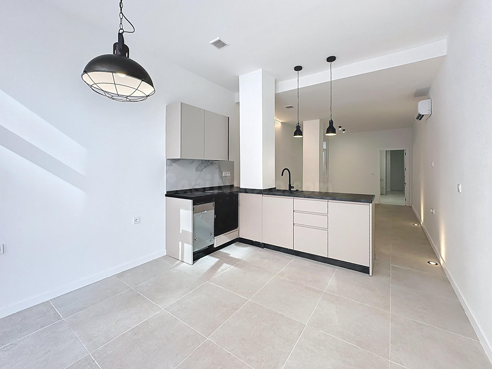 Promoción de 5 viviendas reformadas tipo loft en Nou Moles - foto 2