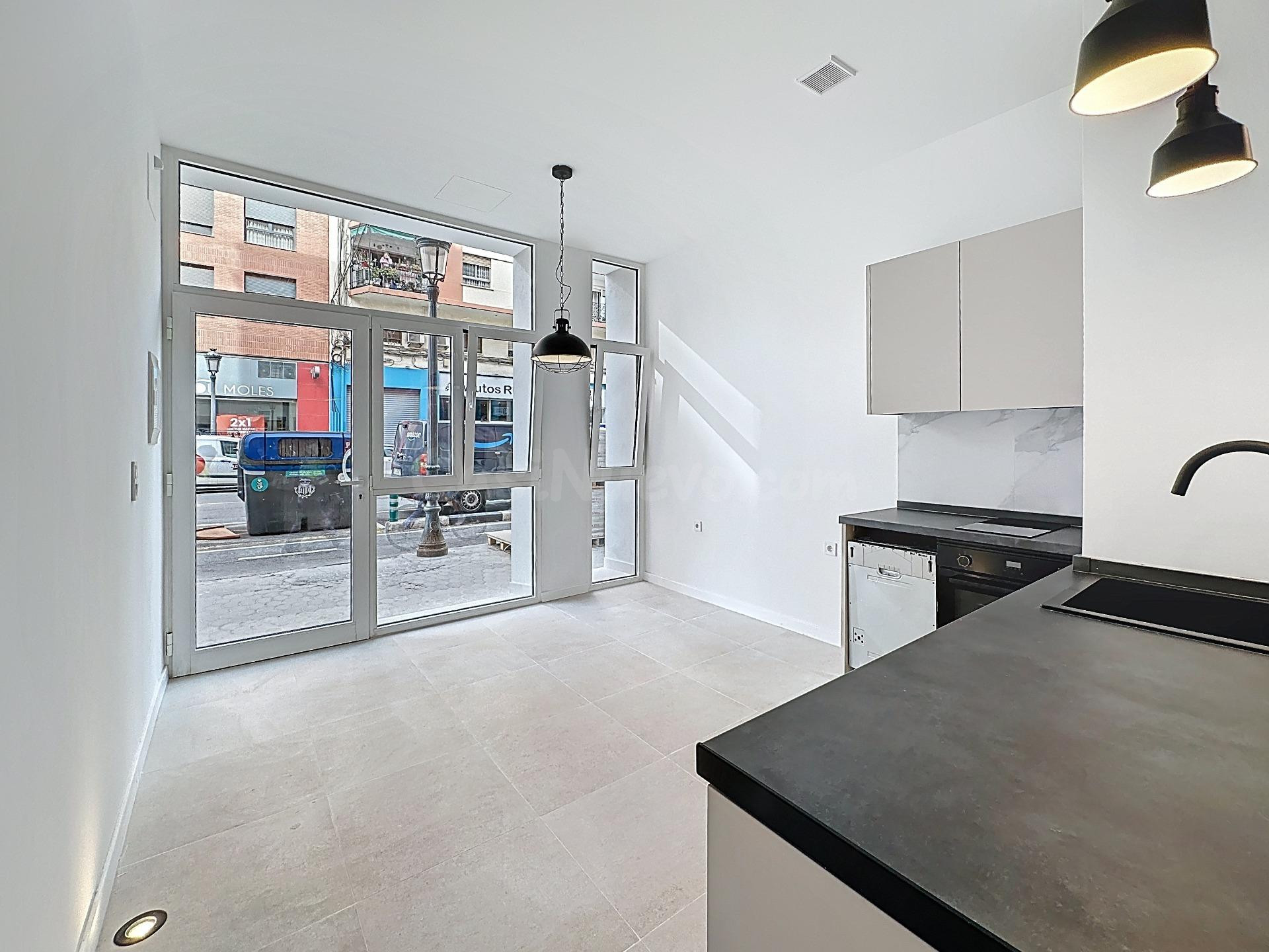 Promoción de 5 viviendas reformadas tipo loft en Nou Moles - foto 3