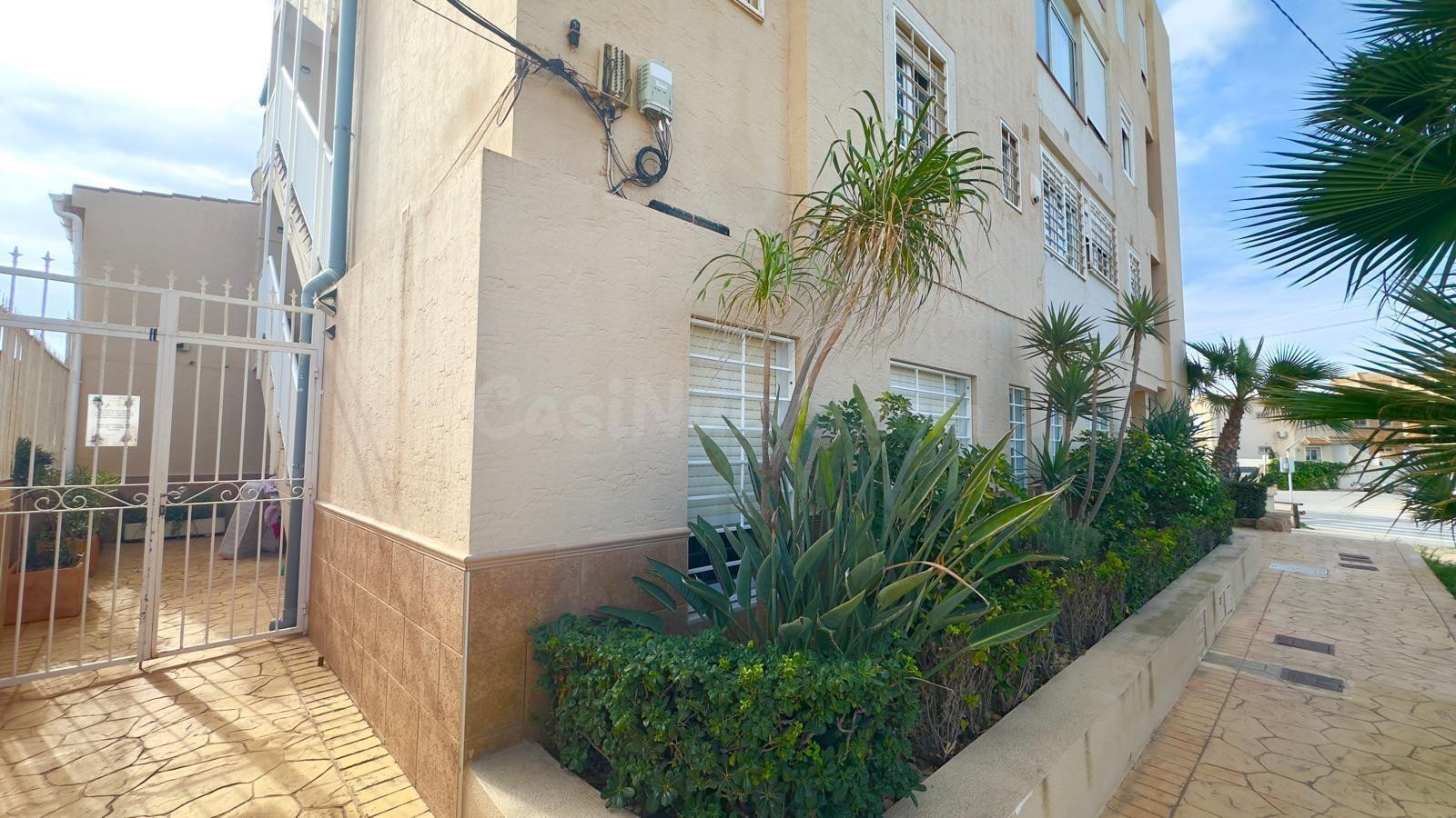 MAGNIFICO APARTAMENTO CON VISTAS AL MAR, NECESITA REFORMAR - foto 5