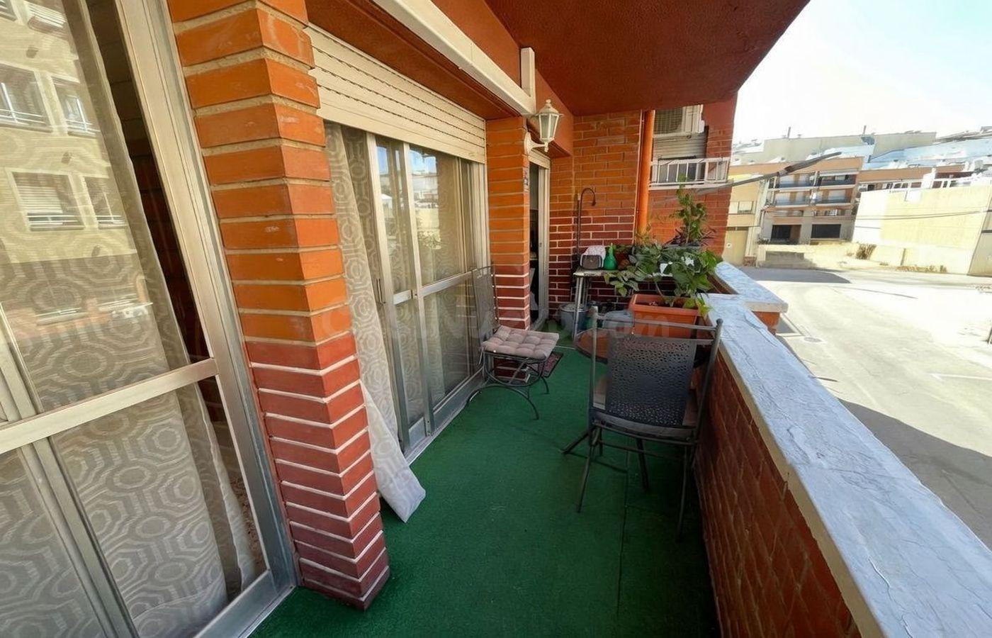 PISO DE 120 M2, CON 4 HAB., CENTRICO Y A 400 M DE LAS PLAYAS
