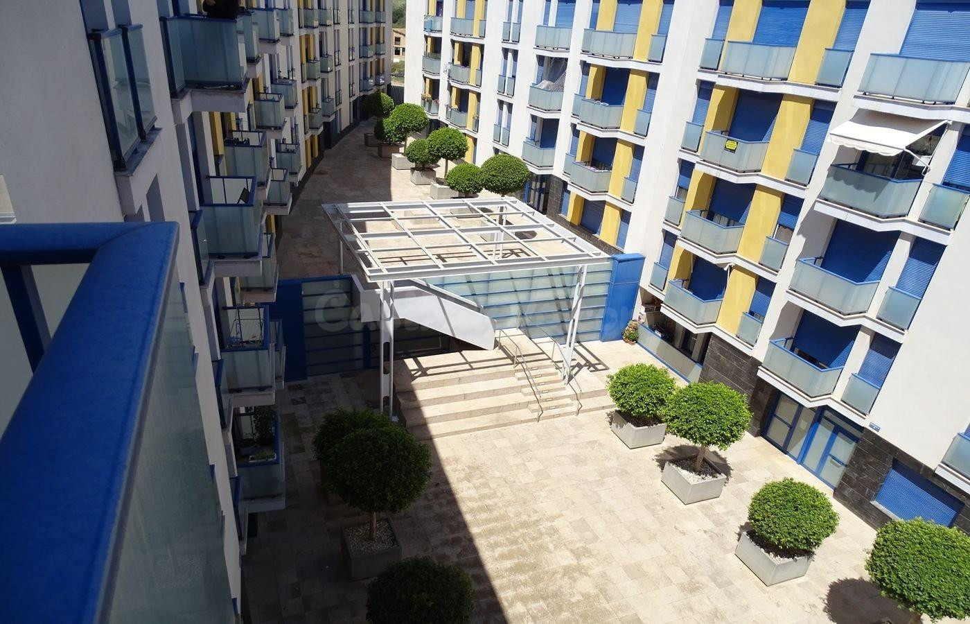 PISO ESQUINERO Y LUMINOSO DE 3 habitaciones