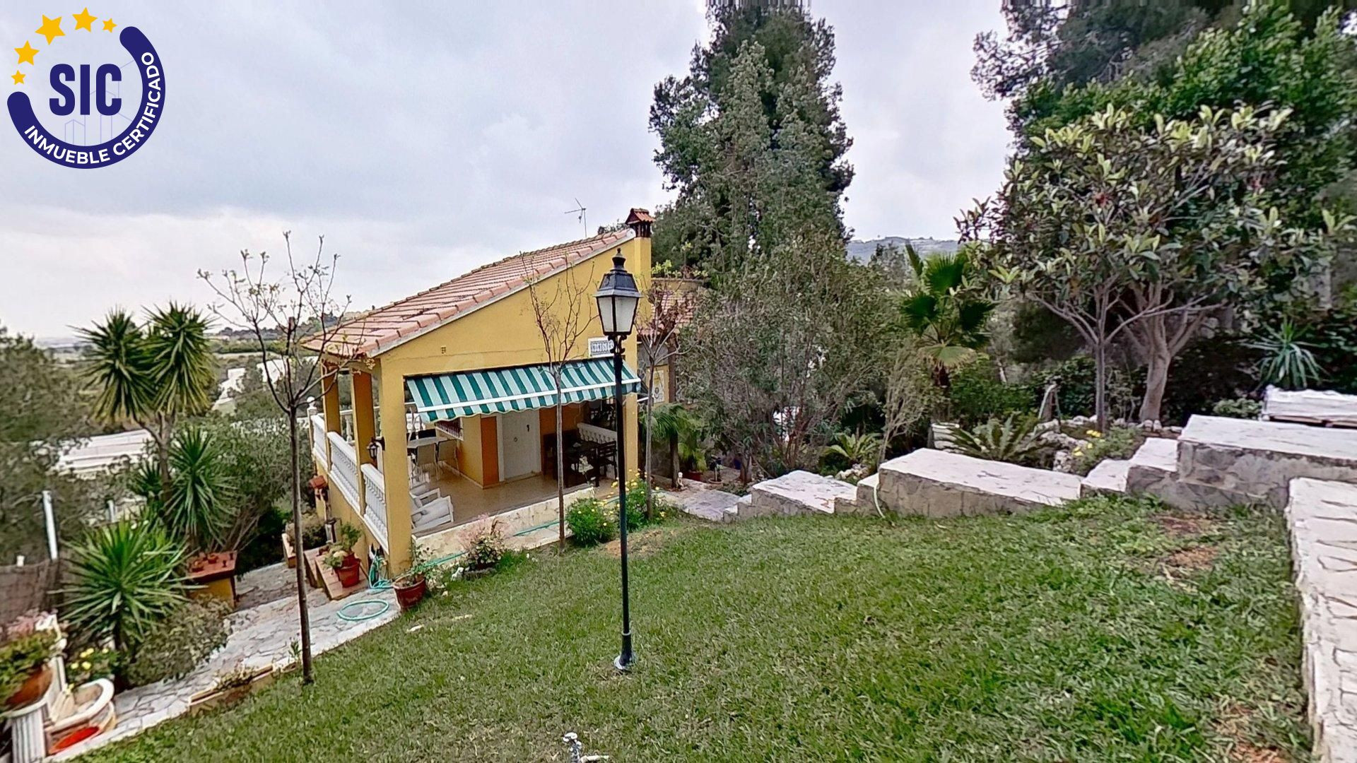 Gran oportunidad: chalet con gran parcela y proyecto de segu