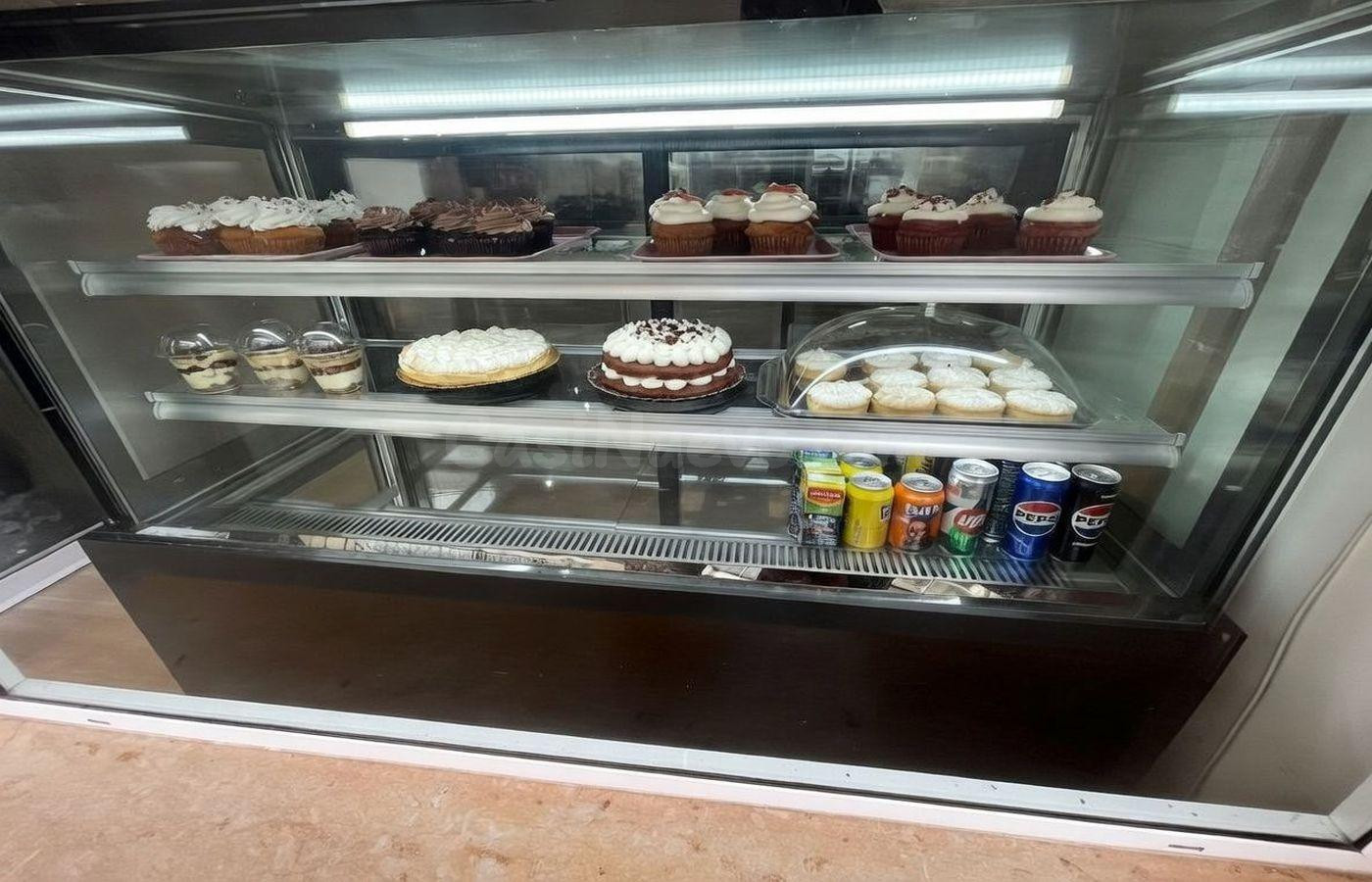 PASTELERIA-CAFETERIA EN PLENO RENDIMIENTO, CENTRICA - foto 5