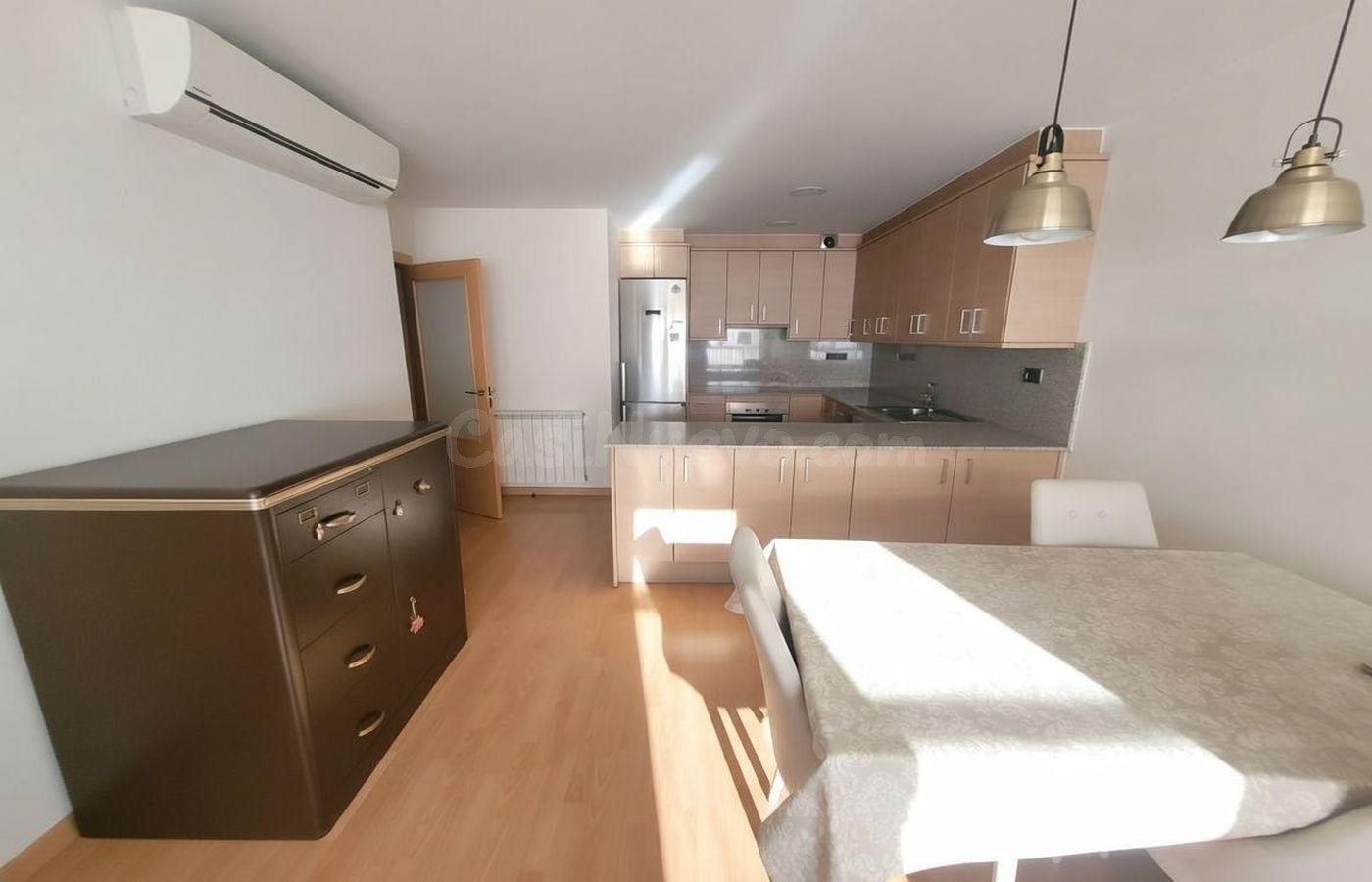 APARTAMENTO EN UNA DE LAS MEJORES ZONAS DE BALAGUER - foto 5