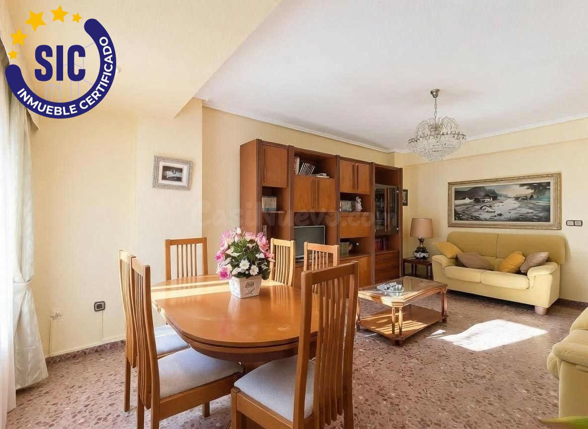 INVERSIÓN PREMIUM EN RUGAT: 132 m2 con 4 Hab. y 2 Baños. - foto 4