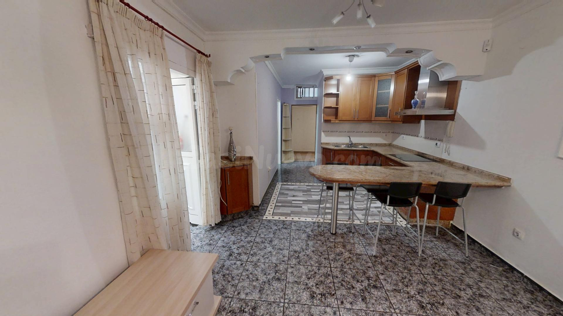 SE VENDE PISO EN PLANTA BAJA CON GARAJE PRIVADO EN LA HERRAD - foto 4