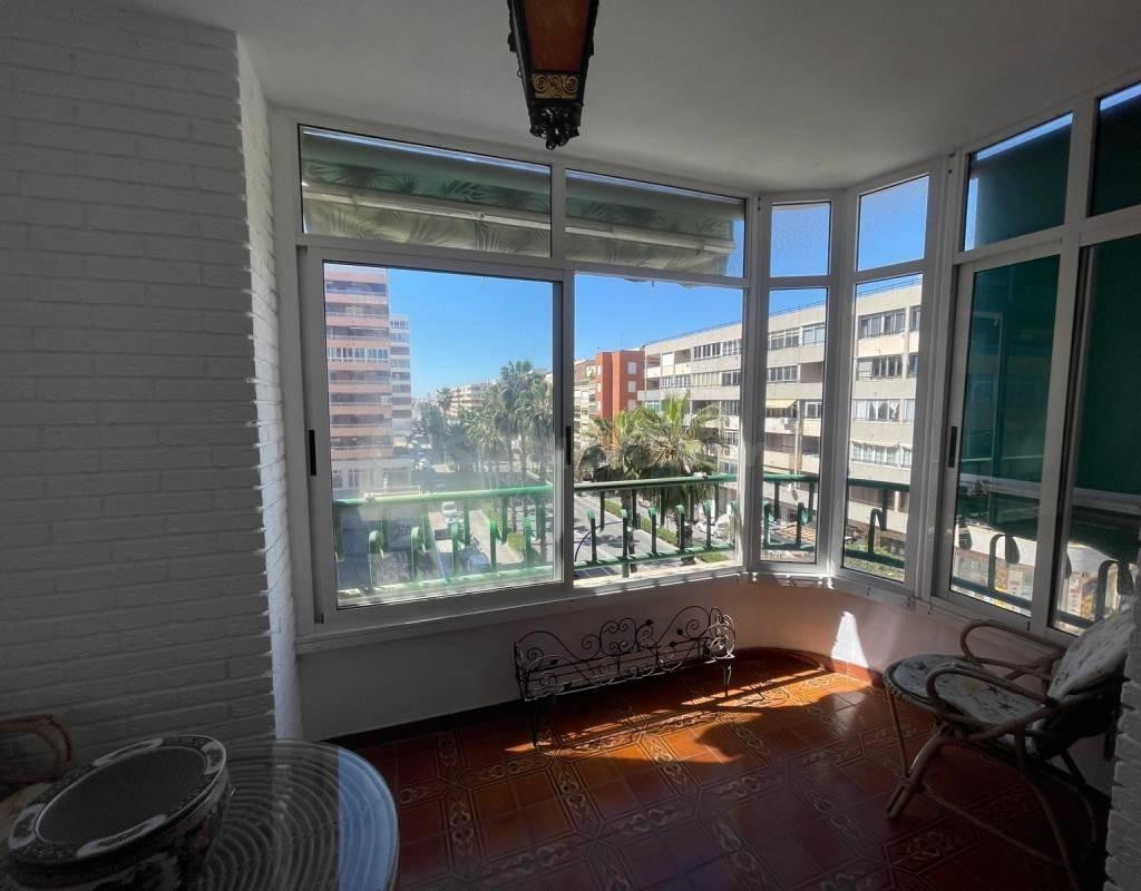 MAGNIFICO APARTAMENTO A UNOS PASOS DE LA PLAYA, VISTA LATERA