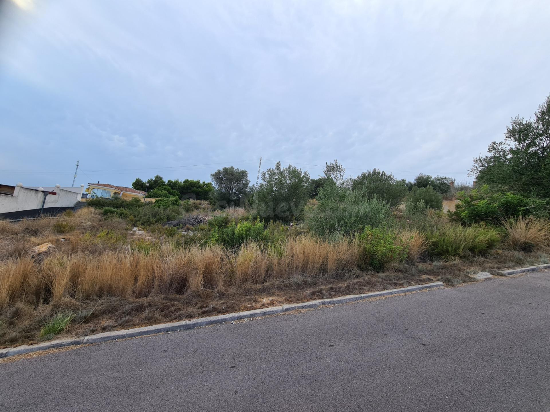 Solar urbano de 1000 m2 en Partida la Closa de Vinaròs