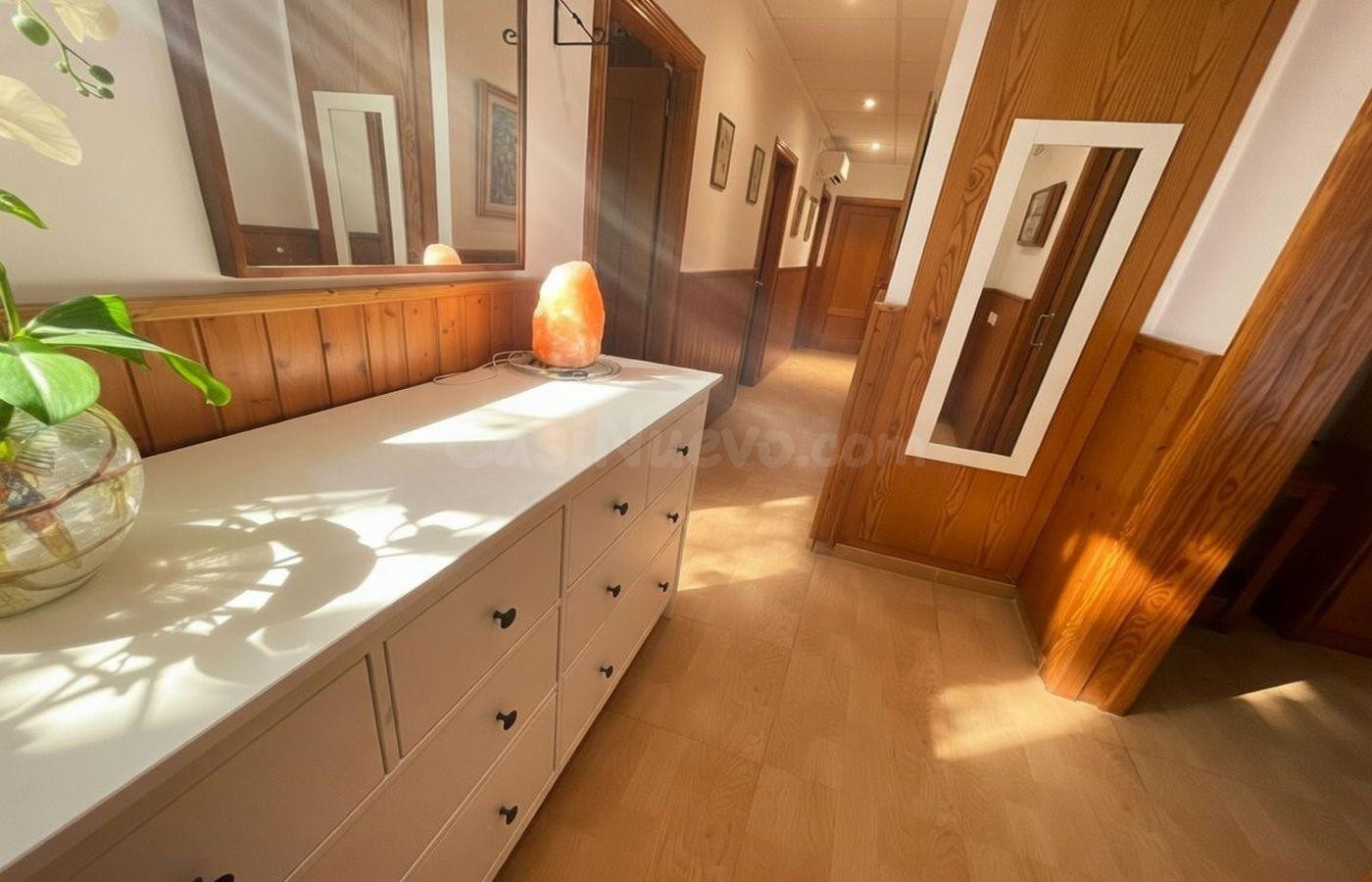 Chalet en Alcanar - Comodidad y Estilo a Pocos Pasos de la P - foto 4