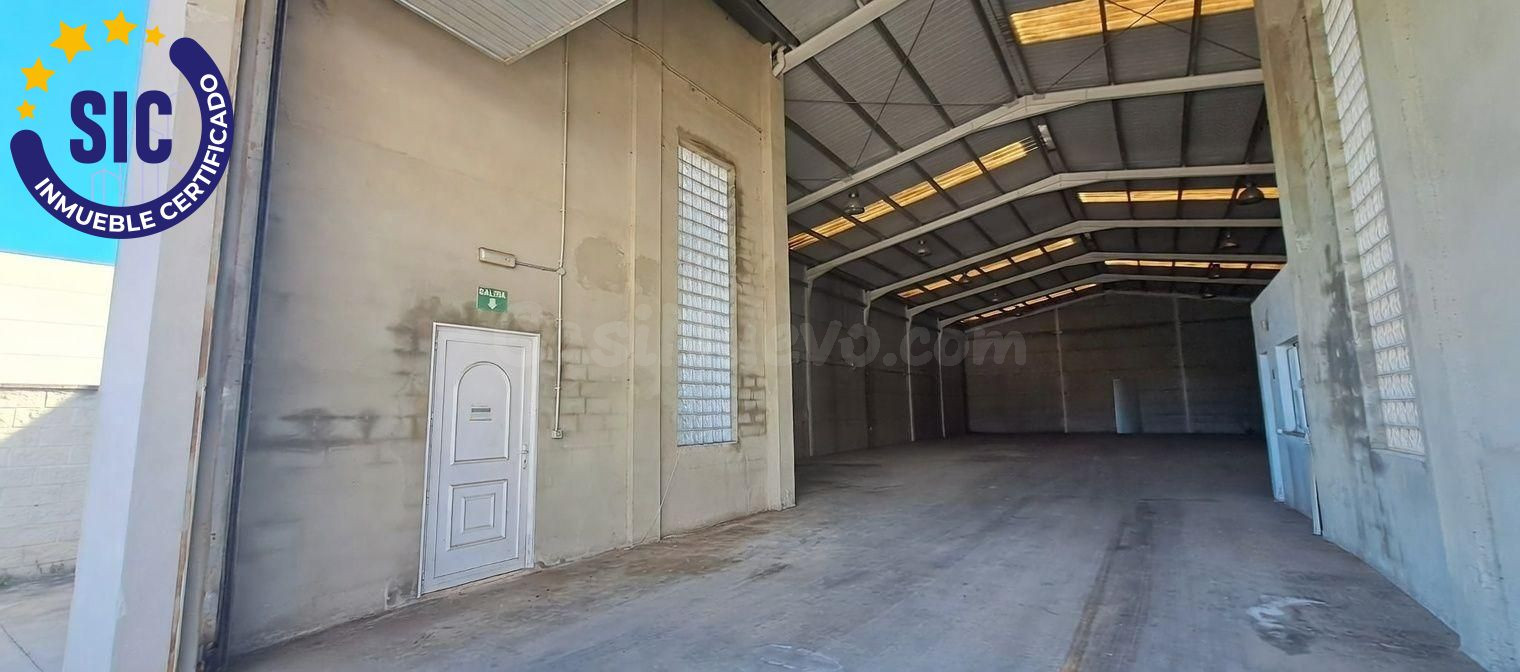 Nave diáfana en Genovés con patio delantero y doble acceso - foto 5