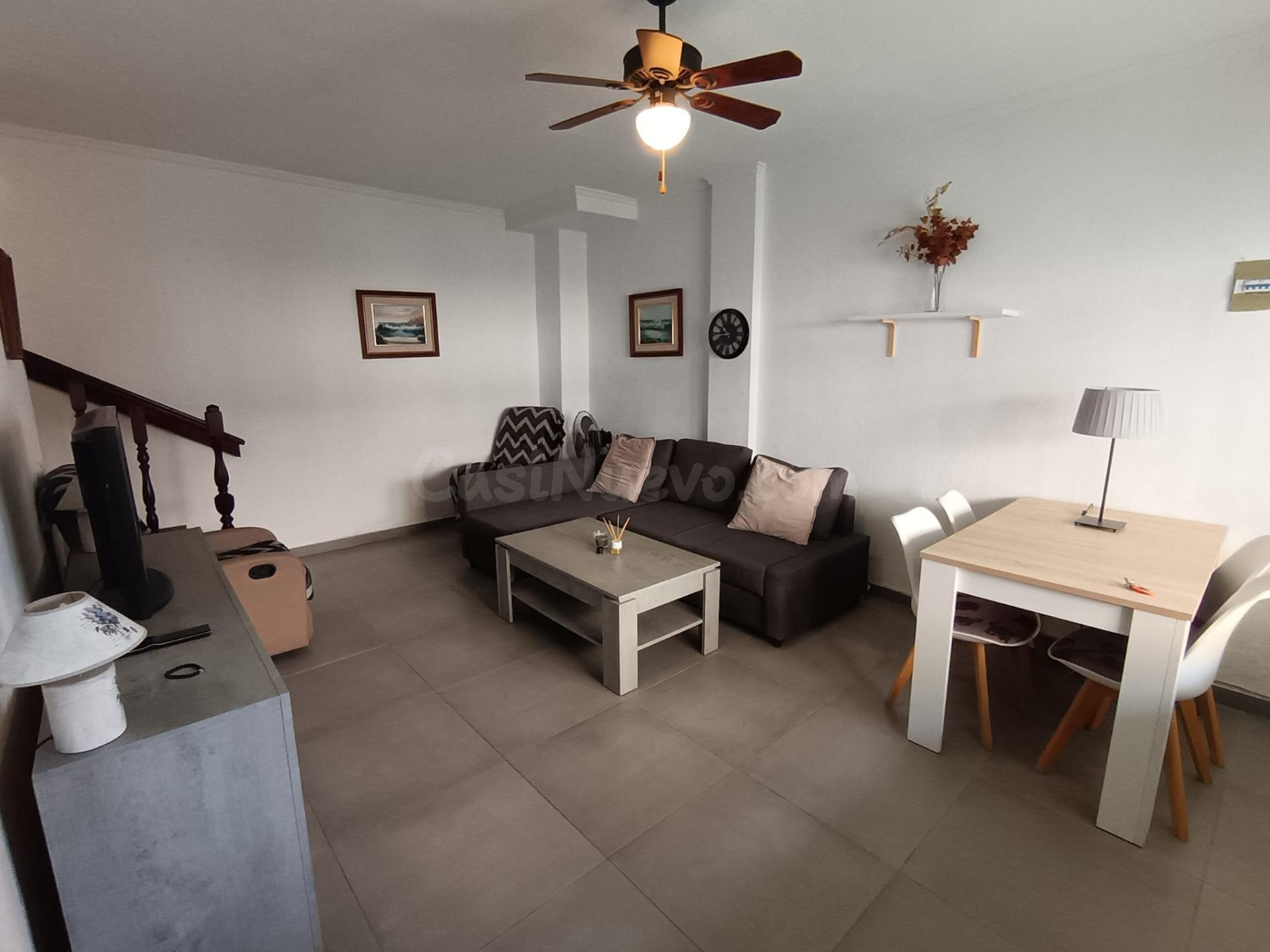 FANTASTICO DUPLEX REFORMADO CON PISCINA COMUNITARIA, VENGA A - foto 3