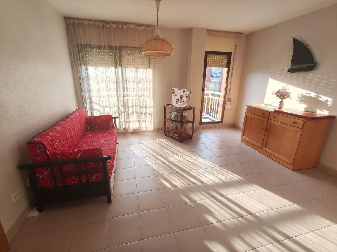 Apartamento de 57 m2 muy cerca del centro y de las playas. - foto 3