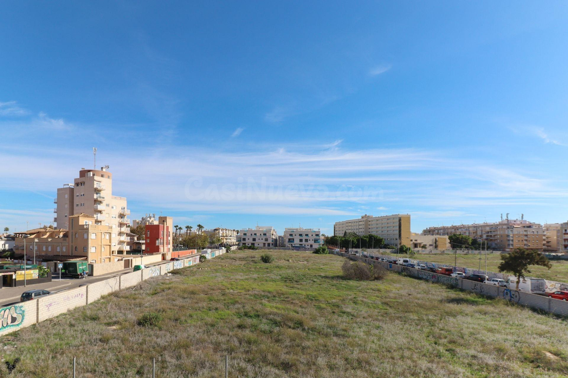 GRAN APARTAMENTO CON TERRAZA ACRISTALADA, IDEAL PARA PAREJAS - foto 3