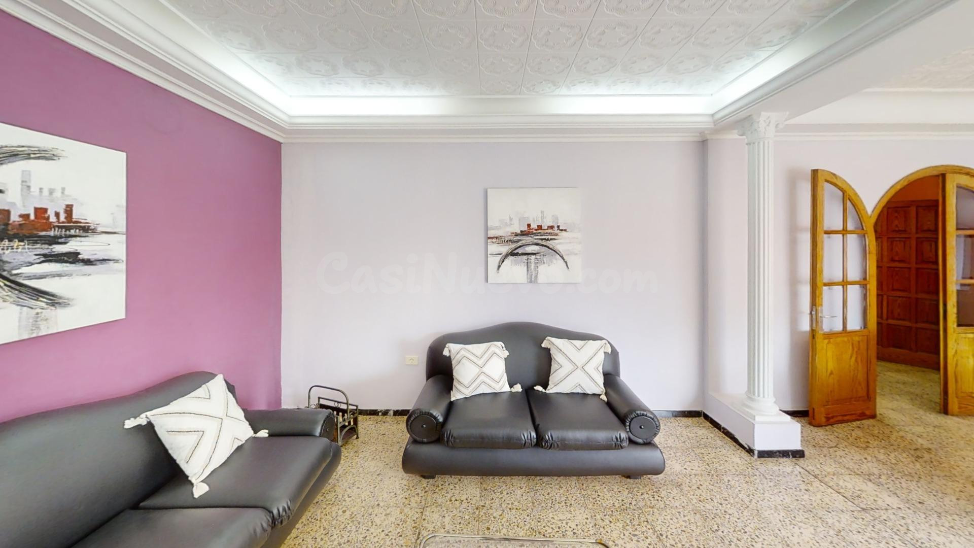 CASA TERRERA CON GRAN GARAJE Y AZOTEA EN OJOS DE GARZA – TEL - foto 5