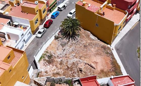 SE VENDE TERRENO URBANO EN LA ATALAYA DE GUÍA - foto 2