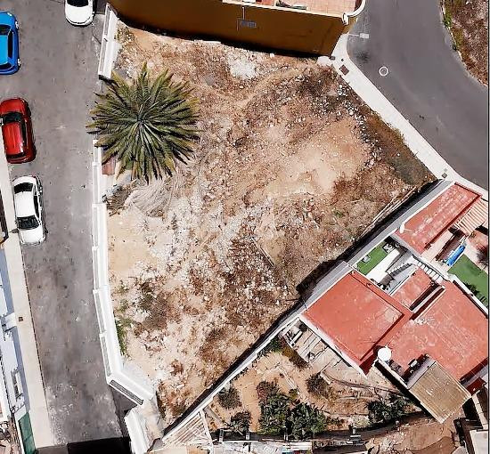 SE VENDE TERRENO URBANO EN LA ATALAYA DE GUÍA - foto 3