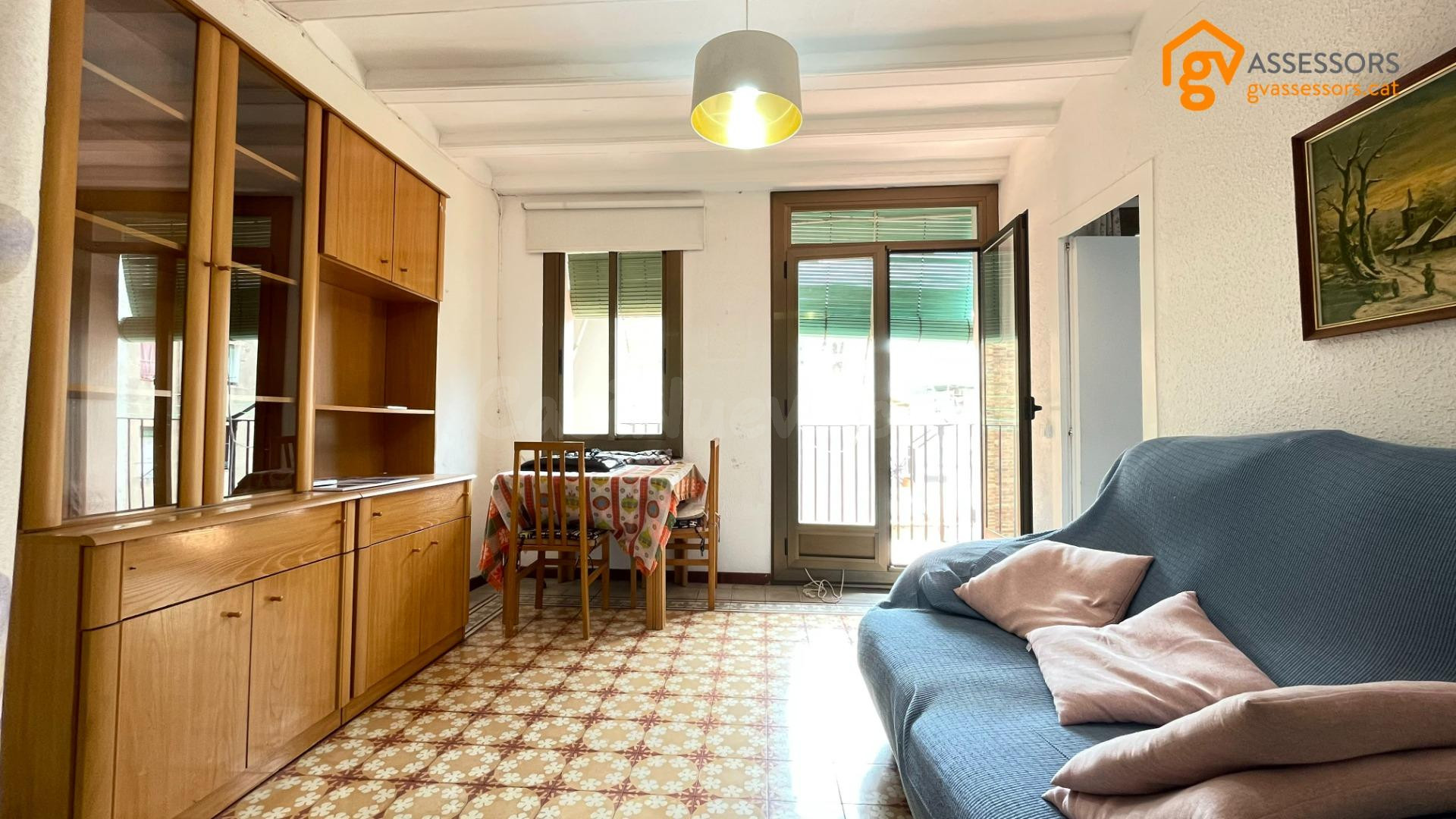 64 m2, 2 hab, balcon - foto 3