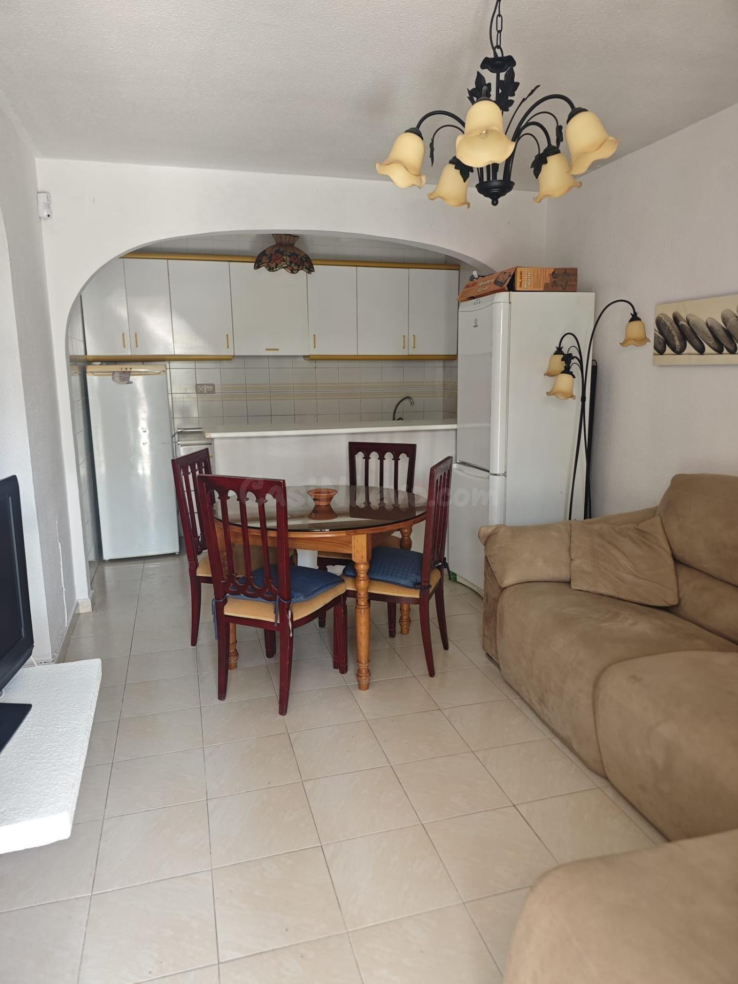 FABULOSO BUNGALOW DE PLANTA BAJA CON PISCINA COMUNITARIA, ID - foto 2