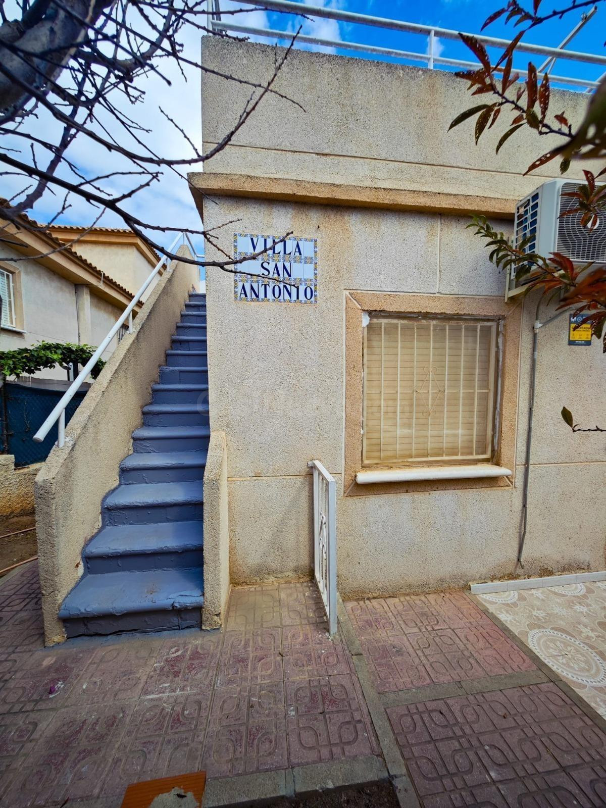 FABULOSO BUNGALOW DE PLANTA BAJA CON PISCINA COMUNITARIA, ID - foto 3
