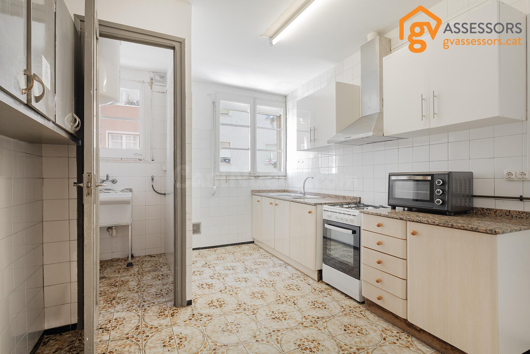 EXCLUSIVO PISO DE 133M2 CON 5 habitaciones. - foto 4