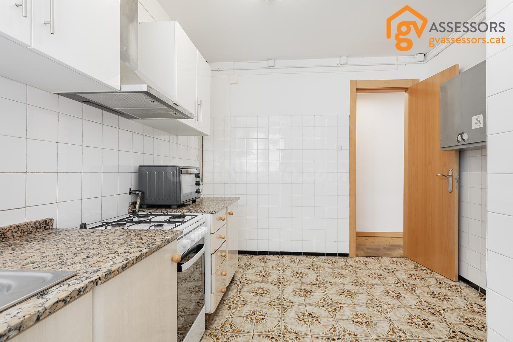 EXCLUSIVO PISO DE 133M2 CON 5 habitaciones. - foto 5