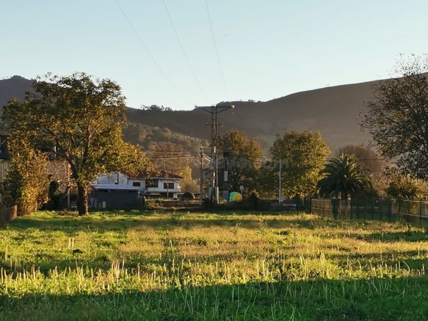 Parcela edificable en La Encina de Cayon