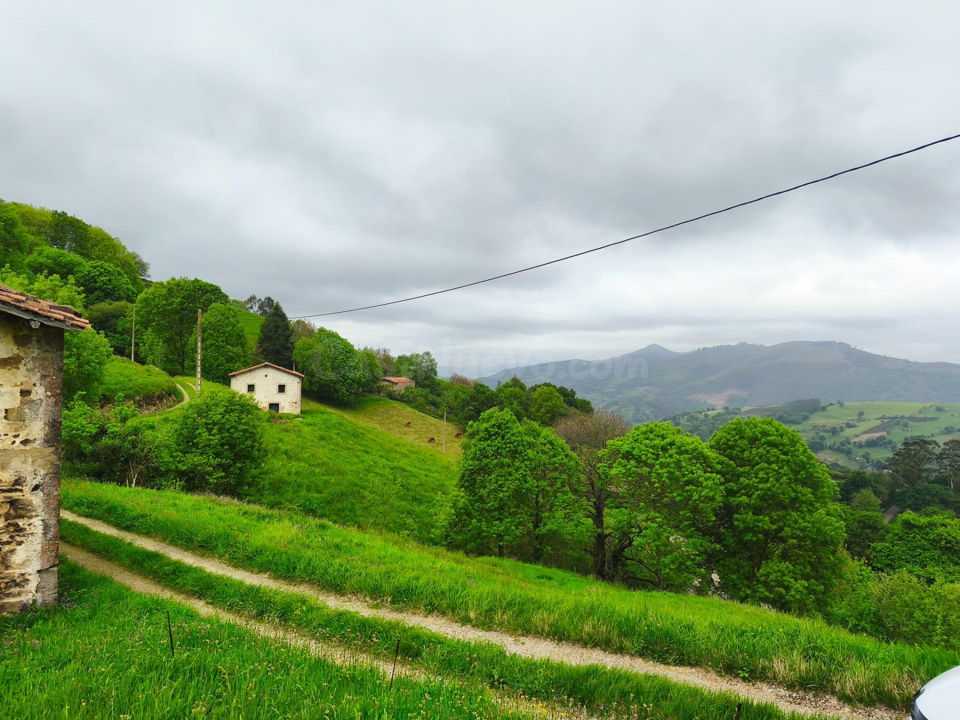 CABAÑA EN ABIONZO- LLERANA CON TERRENO DE 13270M - foto 4
