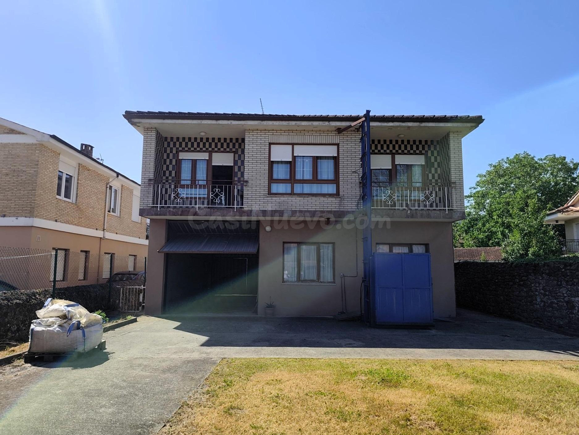 Casa independiente en Santa Maria de Cayón. Centro - foto 2