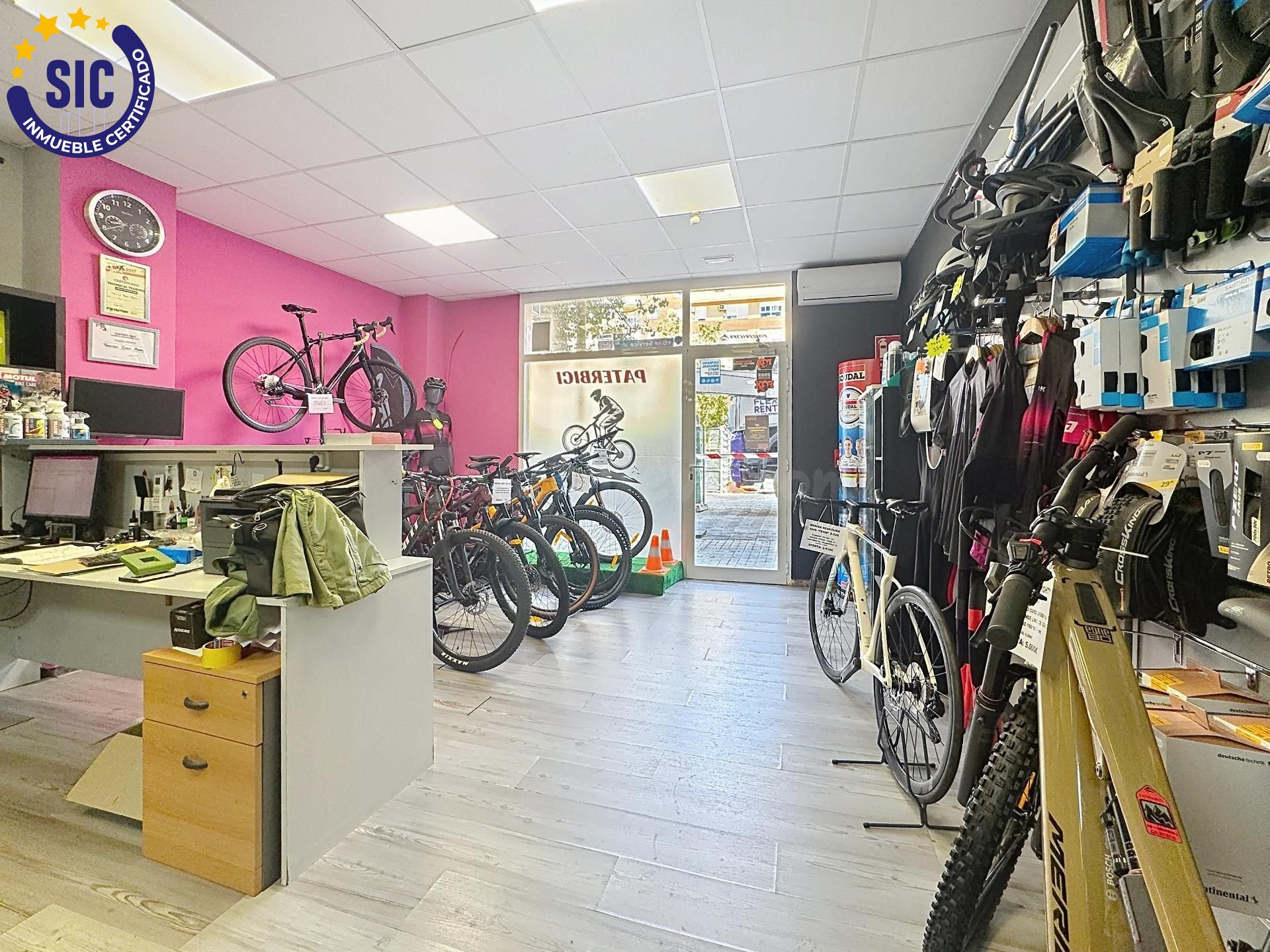 Traspaso de Negocio de Venta y Reparación de Bicicletas en P - foto 2