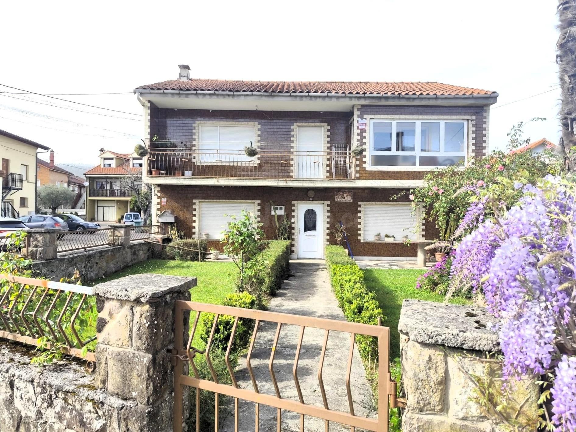 Casa con jardín en Santa María de Cayón - foto 2