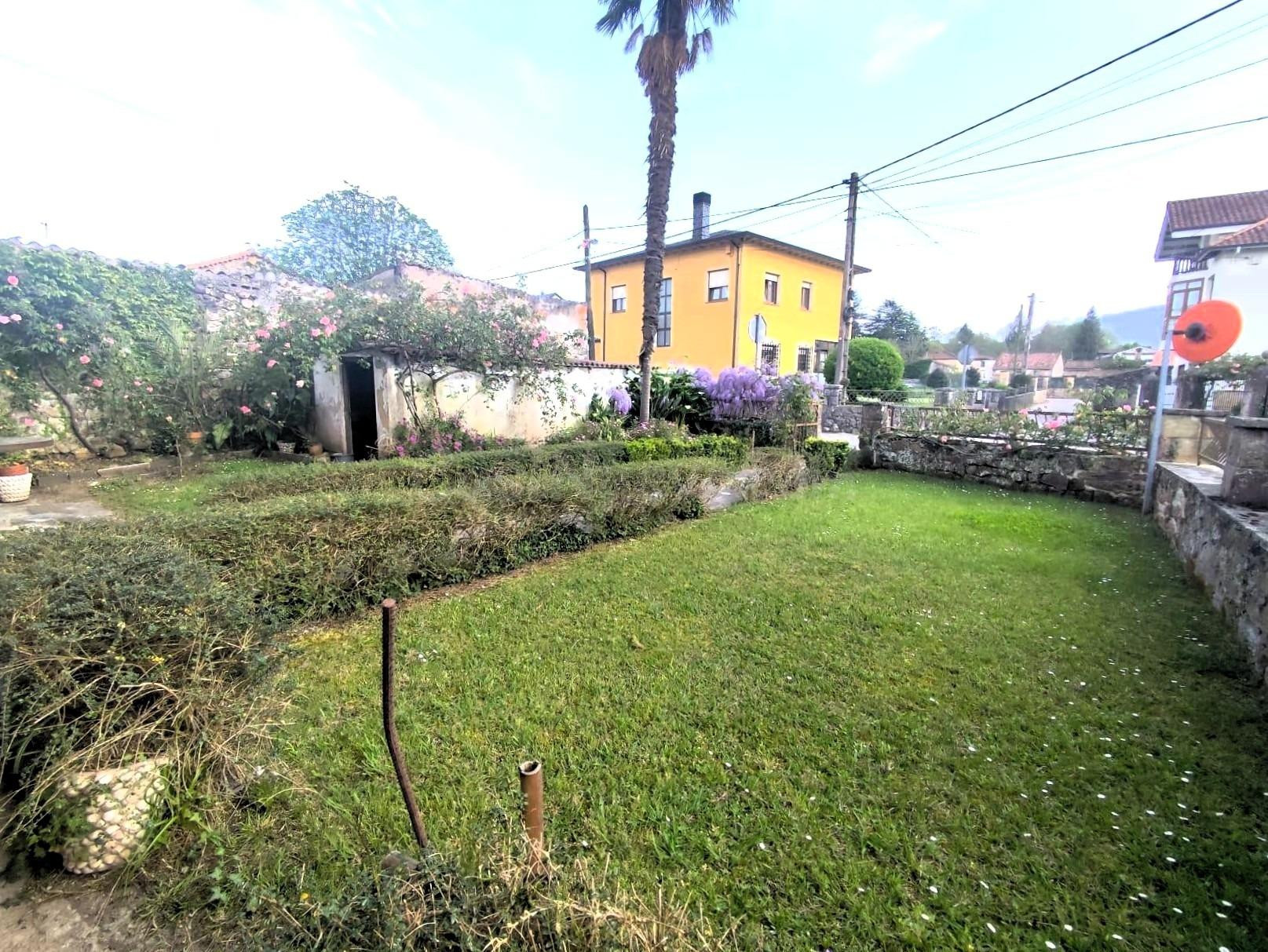 Casa con jardín en Santa María de Cayón - foto 3